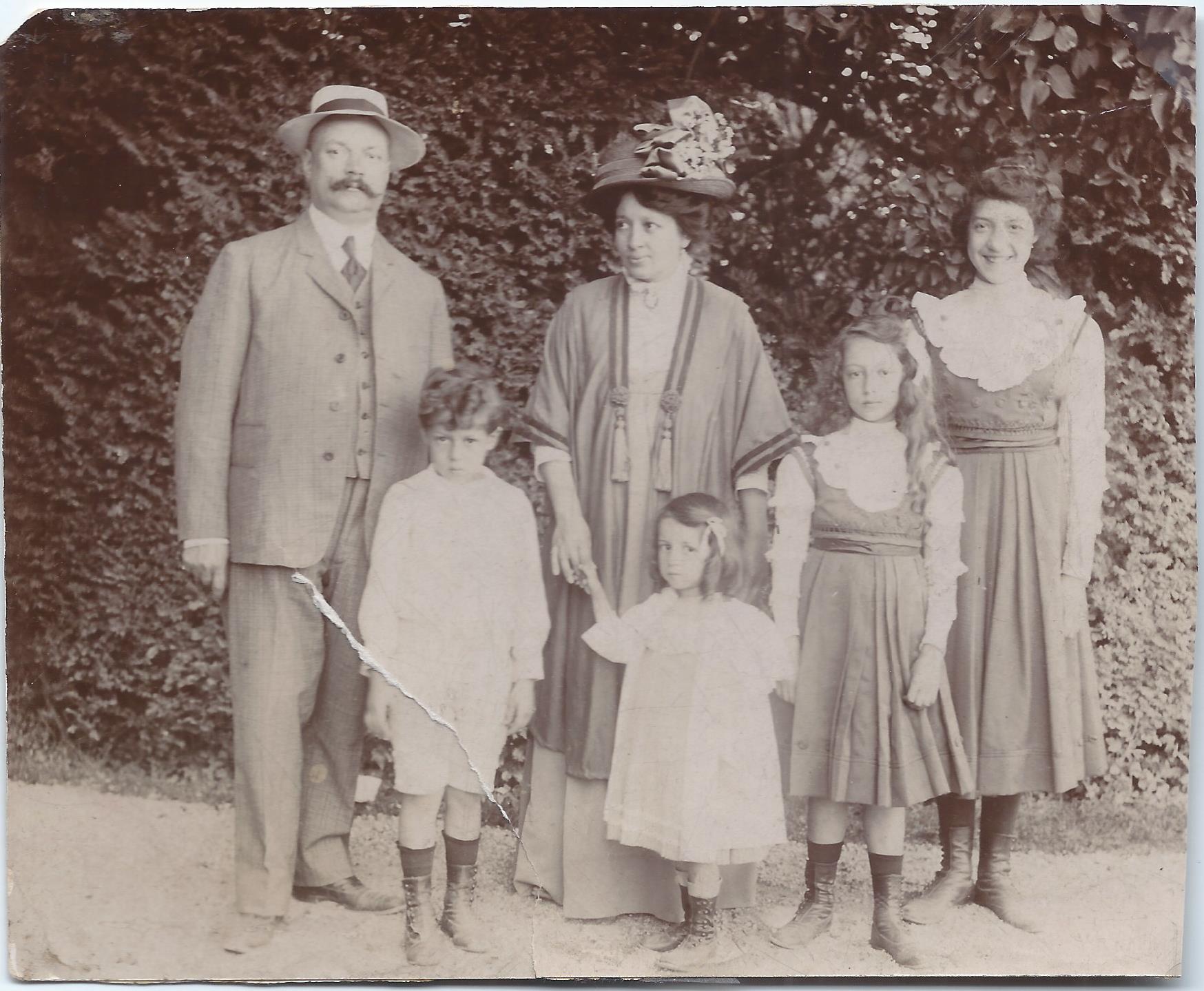 famille gds parents leroux 1908